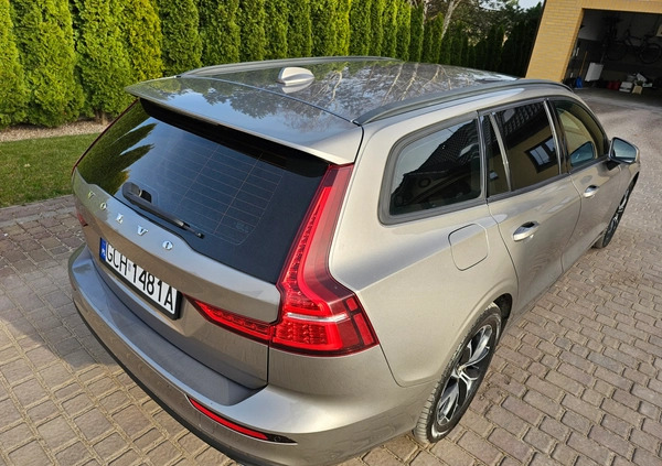 Volvo V60 cena 82900 przebieg: 249600, rok produkcji 2019 z Chojnice małe 529